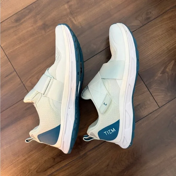 Tiem Spin Shoes in Mint Women’s size 7.5 - Picture 2 of 3